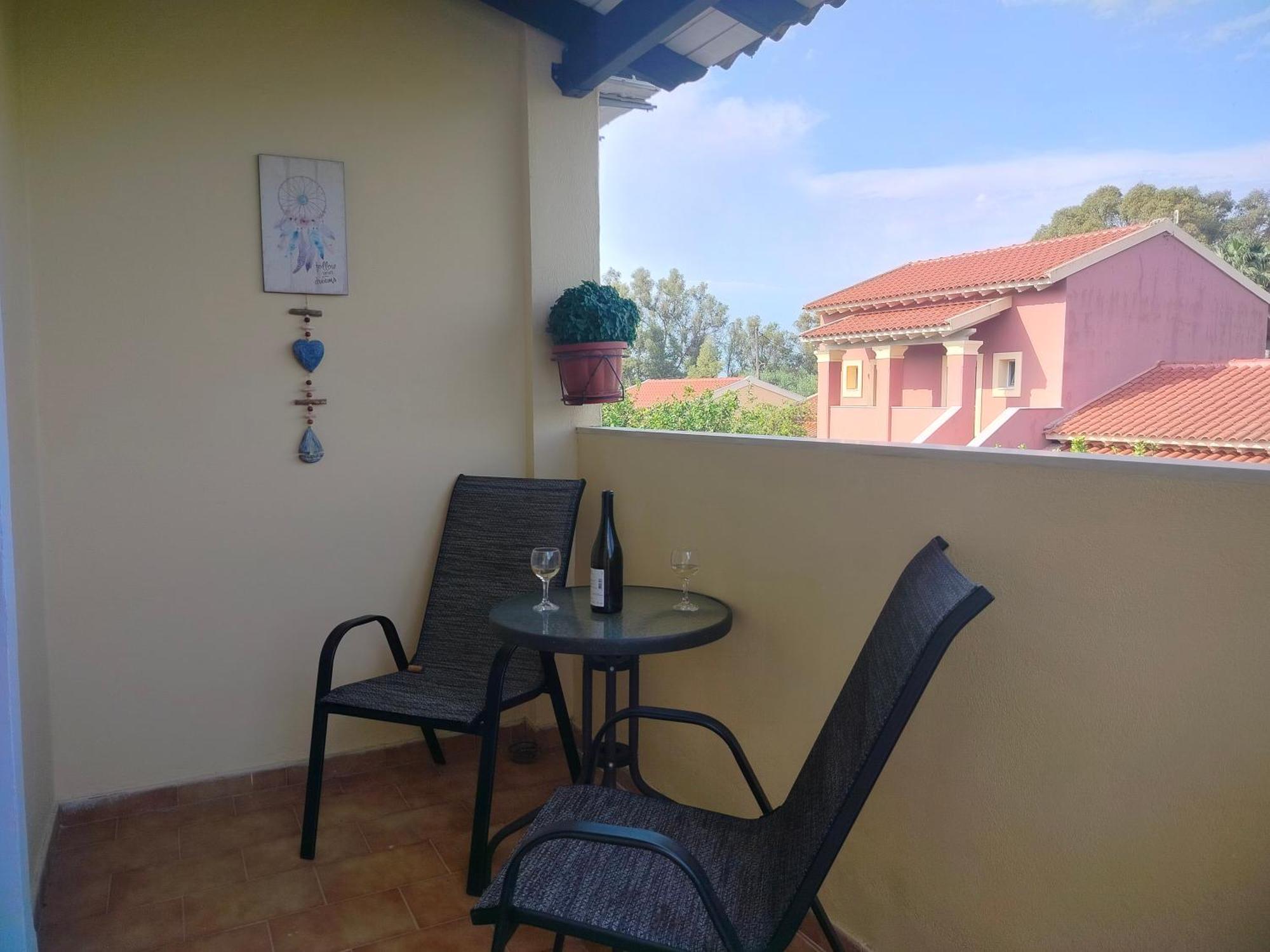 Oliveland Appartement Kávos